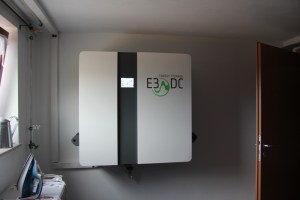 z.B. das e3-dc-wandgeraet